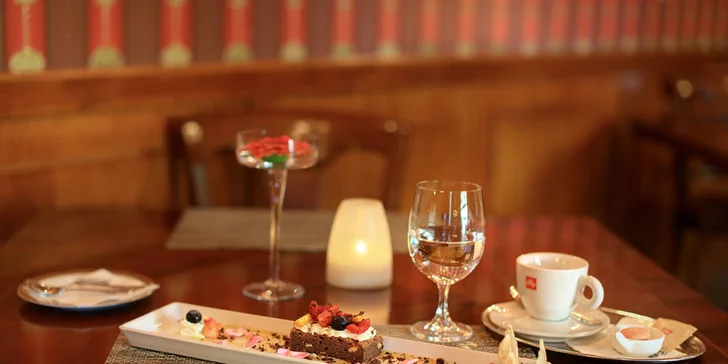 Romantický pobyt so zámockými raňajkami, 4-chodovou večerou i wellness v hoteli Chateau St. Havel****