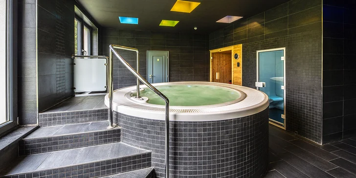 Pobyt pri Karlových Varoch: raňajky alebo polpenzia i privátny wellness či procedúry