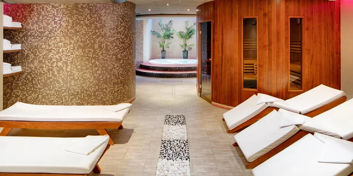 4* hotel v Brne: raňajky, večera a strešné wellness