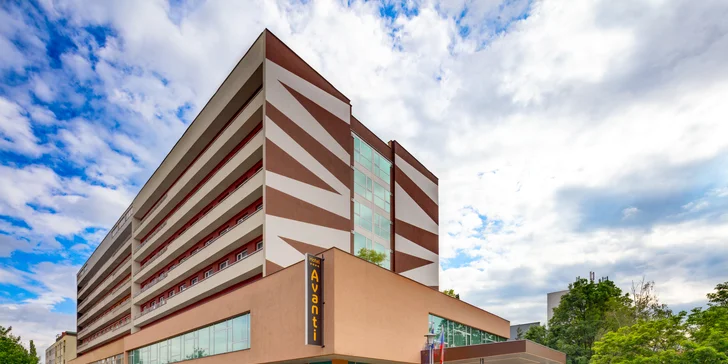 4* hotel v Brne: raňajky, večera a strešné wellness