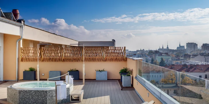 4* hotel v Brne: raňajky, večera a strešné wellness