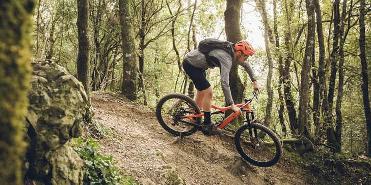 Spoznajte východ Slovenska na celoodpruženom e-biku Specialized Levo