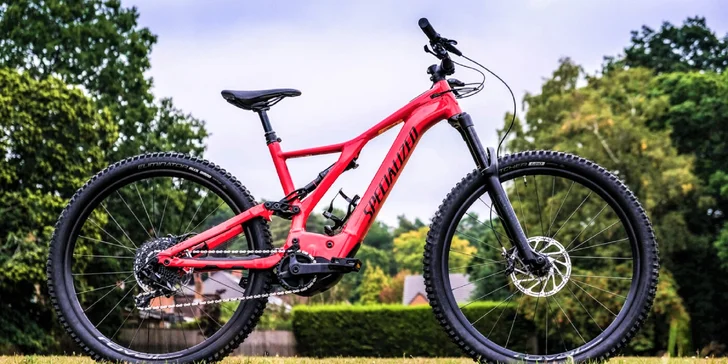 Spoznajte východ Slovenska na celoodpruženom e-biku Specialized Levo