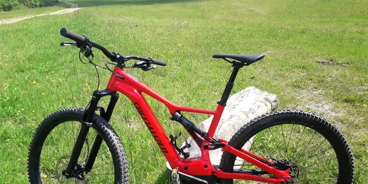 Spoznajte východ Slovenska na celoodpruženom e-biku Specialized Levo