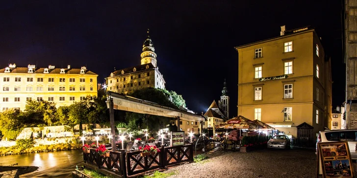 Romantický pobyt v centre Českého Krumlova: elegantné izby a špičková gastronómia