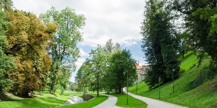Romantický pobyt v centre Českého Krumlova: elegantné izby a špičková gastronómia