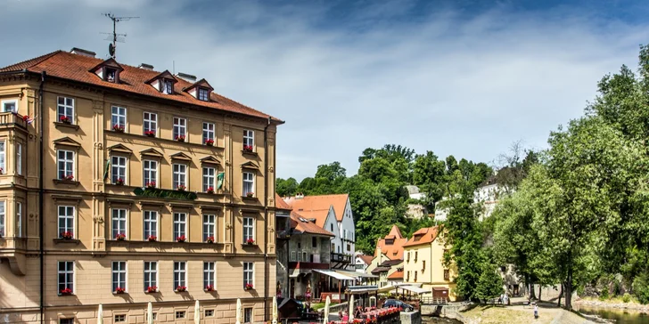 Romantický pobyt v centre Českého Krumlova: elegantné izby a špičková gastronómia