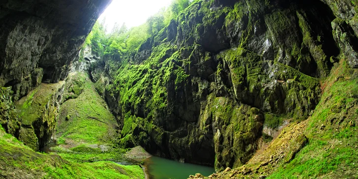2-dňový poznávací zájazd: nádherný Moravský kras, rozprávkový hrad Bouzov a prehliadka Olomouca