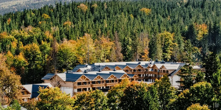 Vo dvojici alebo s rodinou do Krkonôš: nový 5* rezort s neobmedzeným wellness