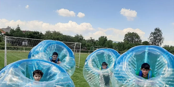 Je čas na poriadnu adrenalínovú zábavu: Zahrajte si bubble futbal!