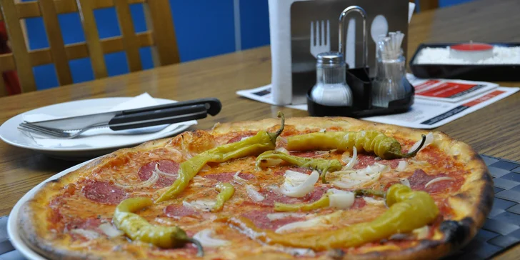 Pizza podľa vlastného výberu s donáškou v cene voucheru