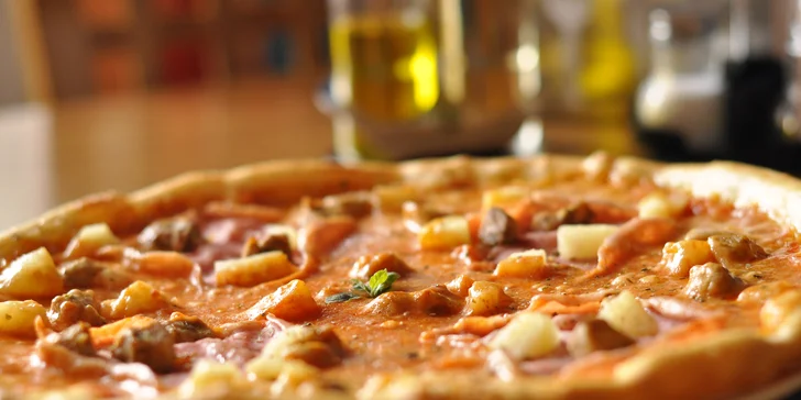 Pizza podľa vlastného výberu s donáškou v cene voucheru