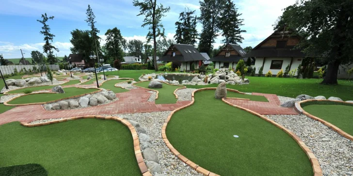 Zábava pri ADVENTURE GOLFE vo Vysokých Tatrách