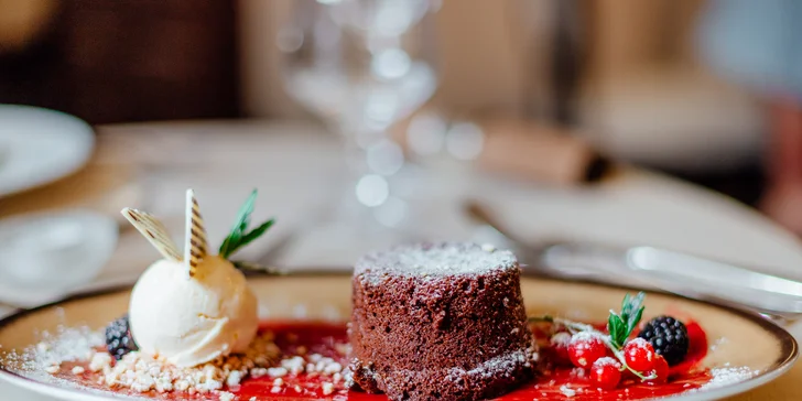 3-chodová večera + wellness alebo bowling v hoteli Chateau Appony****