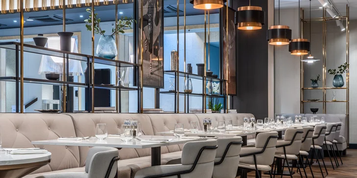 Moderný 5* hotel v secesnej budove blízko Václavského námestia: raňajky a kredit na služby