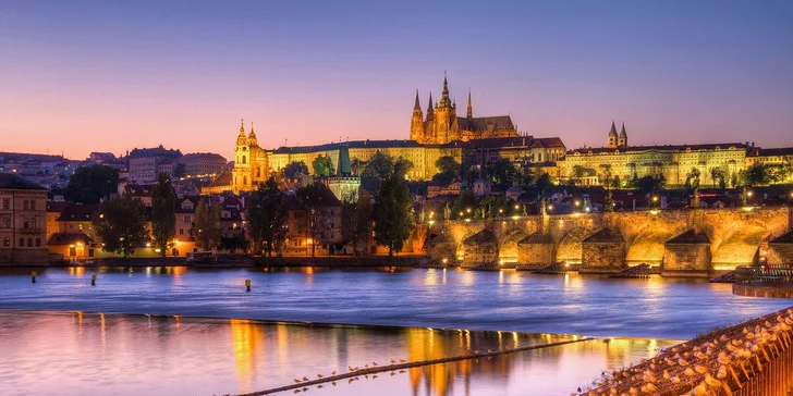 Moderný 5* hotel v secesnej budove blízko Václavského námestia: raňajky a kredit na služby