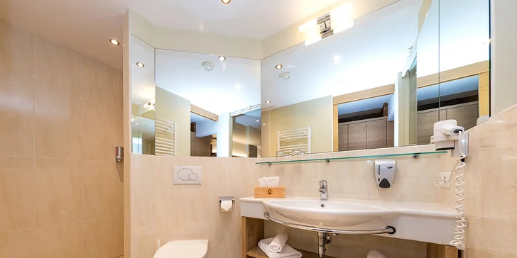 Rodinný hotel v srdci Zell am See: raňajky, zľavy, 2 typy izieb až na 7 nocí
