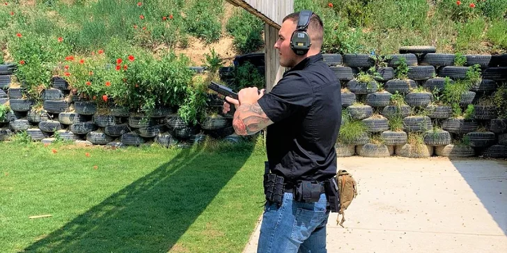 Vyskúšajte si streľbu zo zbraní podľa vlastného výberu až na 3 strelniciach