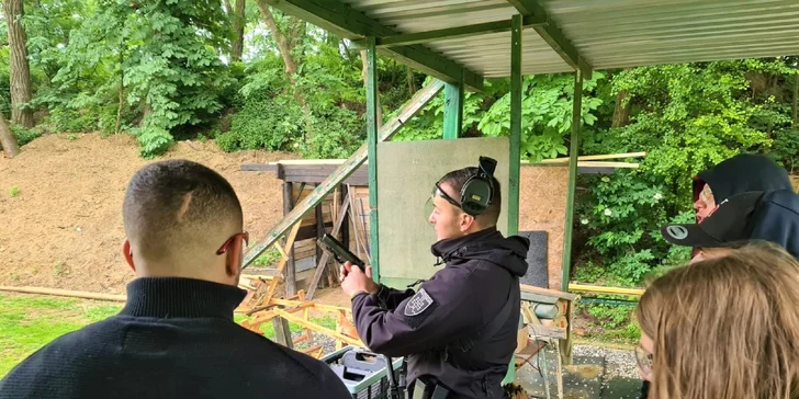Vyskúšajte si streľbu zo zbraní podľa vlastného výberu až na 3 strelniciach
