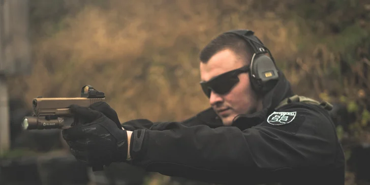 Vyskúšajte si streľbu zo zbraní podľa vlastného výberu až na 3 strelniciach