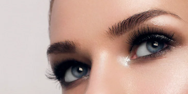 Kompletné balíčky čistenia pleti, 3D mihalnice, laminácia obočia či lash lifting