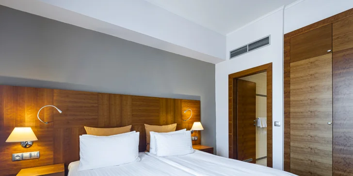 Legendárny Hotel International: pobyt s jedlom i romantika s masážou, skvelá dostupnosť do centra