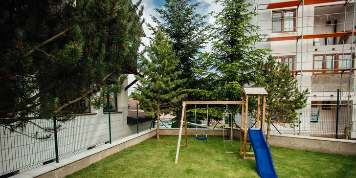 Dovolenka v penzióne Panorama v tichej časti Demänovej s raňajkami a špičkovým wellness