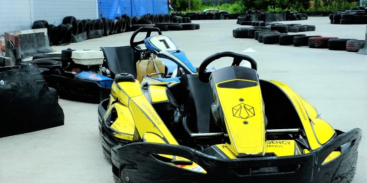 Jazda na motokáre na najväčšom okruhu na východnom Slovensku