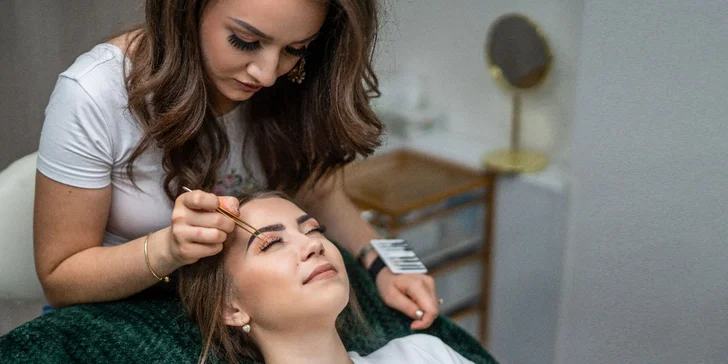 Dokonalé kašmírové mihalnice s 1D-7D efektom alebo lash lifting