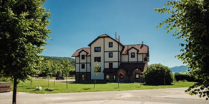 Pobyt v nových Apartmánoch GOLF & SKI – rodinný dovolenkový raj vo Valčianskej doline s atrakciami pre deti