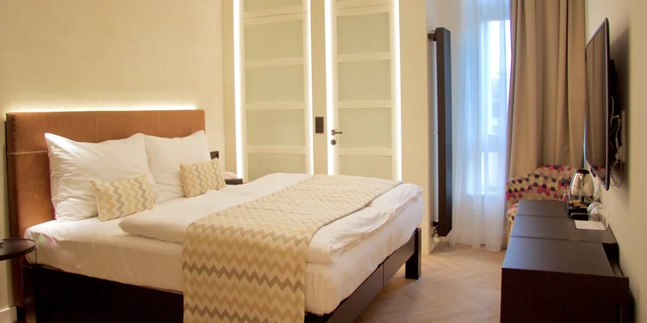 Pobyt pod Petřínom: 4* zrekonštruovaný hotel, výhľad do Kinského záhrady a raňajky
