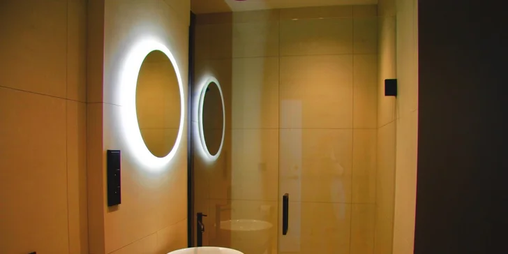 Pobyt pod Petřínom: 4* zrekonštruovaný hotel, výhľad do Kinského záhrady a raňajky
