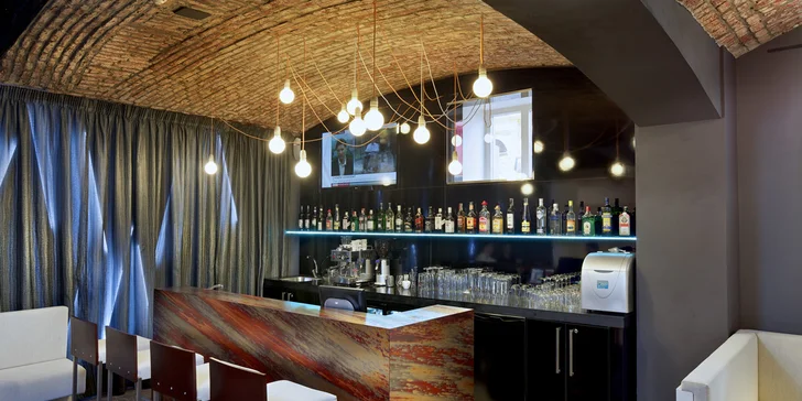 Čarovná Praha: moderný hotel v Novom Meste, raňajky