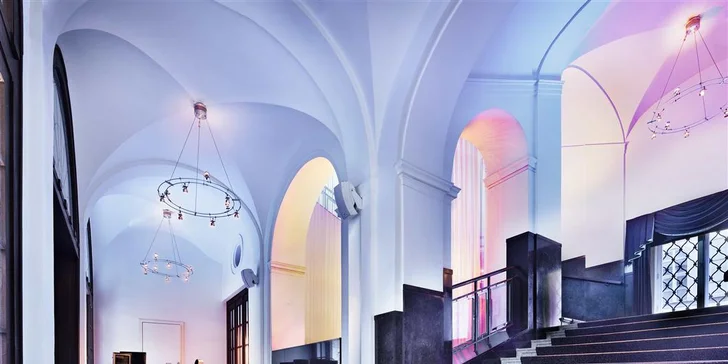 Luxusný hotel v centre Prahy: raňajky aj romantická večera vo vyhlásenej reštaurácii