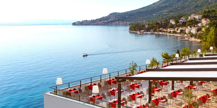 4* rezort na chorvátskom pobreží: hotel priamo pri mori, all inclusive aj vonkajší bazén
