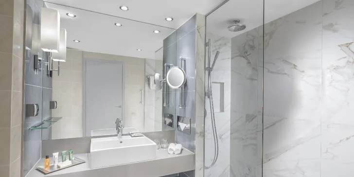 5* hotel Hilton v pražskom Starom Meste: raňajky, neobmedzený vstup do wellness a zážitky