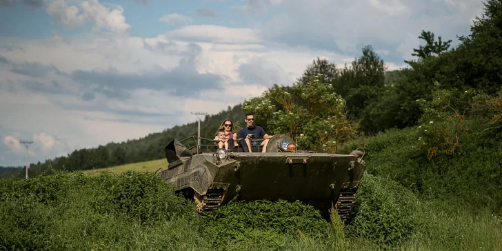Adrenalínová jazda obrneným pásovým transportérom BVP-1 pre deti a dospelých - aj s možnosťou riadenia!