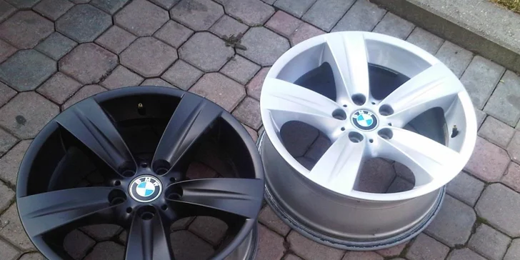 Striekanie áut alebo kolies ochranným nástrekom -   Plasti Dip® a RACER DIP®