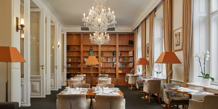 Luxusné zázemie v samotnom srdci Prahy: 5* hotel, secesné izby a bohaté bufetové raňajky