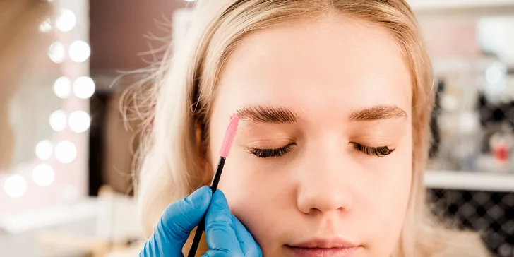 Laminácia obočia v kozmetickom salóne Medica Esthetic