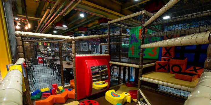 Pizza podľa vlastného výberu z reštaurácie STEAM FACTORY