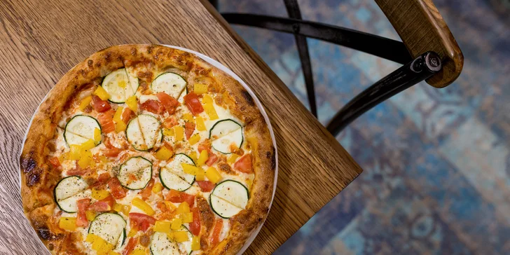 Pizza podľa vlastného výberu z reštaurácie STEAM FACTORY