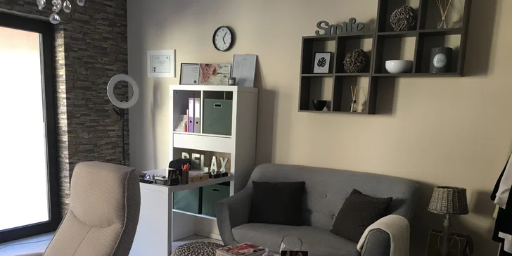 Laserové bielenie zubov či manikúra, gélové nechty aj gél lak
