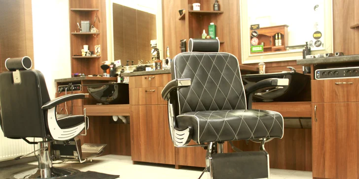 Profesionálny pánsky strih a úprava brady vo FATHER BARBER SHOP