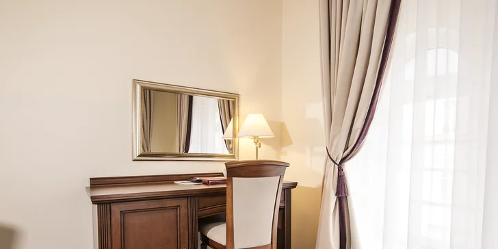 4* relax vo Varoch: hotel pri kolonáde, raňajky a neobmedzený vstup do wellness