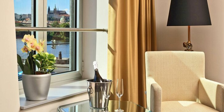 Pobyt v luxusnom hoteli Dancing House s krásnym výhľadom: raňajky aj večera od Ondřeja Slaniny