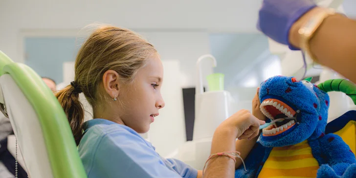 Dentálna hygiena či komplexné vstupné vyšetrenie vo Family Dental Care!