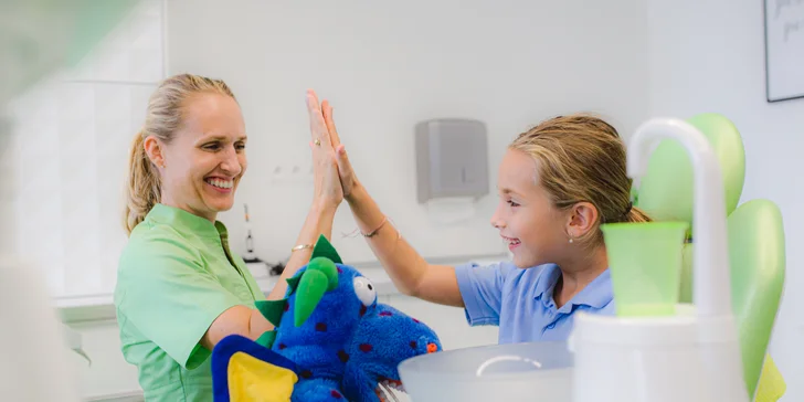 Dentálna hygiena či komplexné vstupné vyšetrenie vo Family Dental Care!
