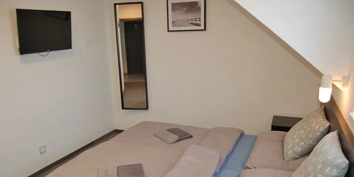Český Krumlov: pokoj a raňajky v penzióne iba s troma izbami, až 7 nocí pre pár i trojicu