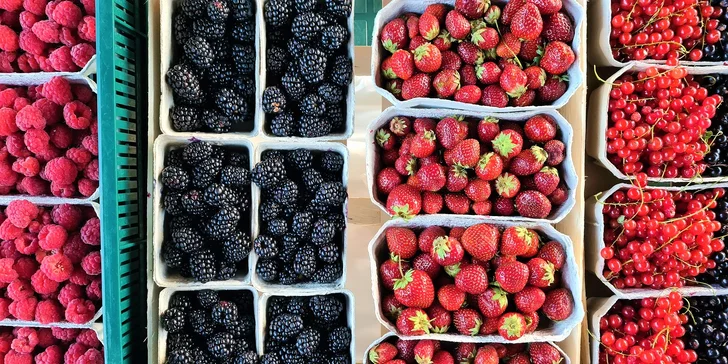 Lahodné čerstvé plody či osviežujúce ovocné smoothies z prírody Kraľovian
